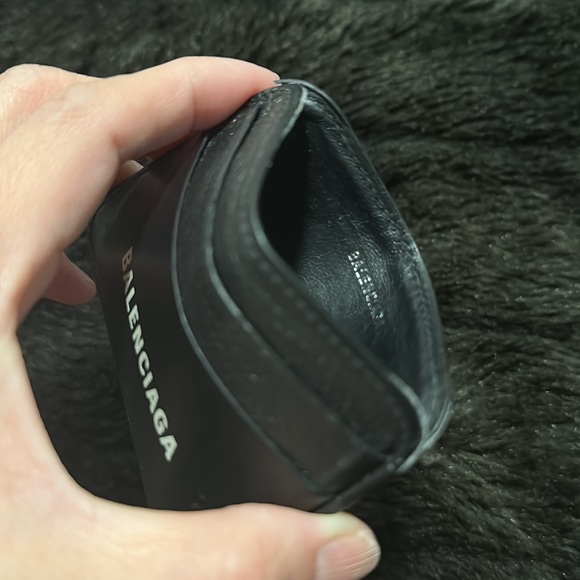 Balenciaga - Picture 3 of 7